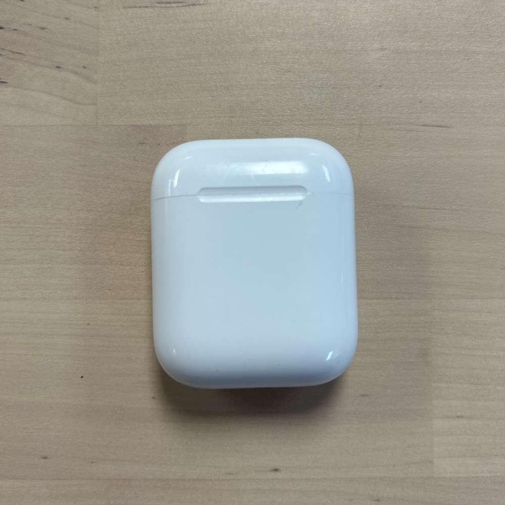 Apple AirPods - Gen 1